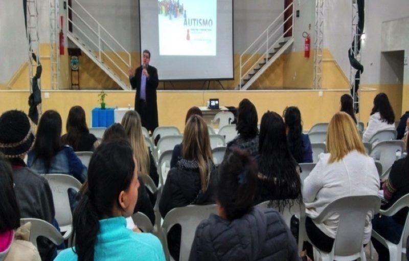 Ciclo de palestras com o psicólogo Alexandre Leme de Oliveira