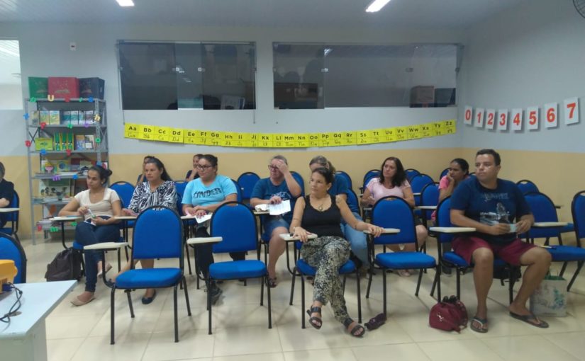 ENCONTROS DE FORMAÇÃO PARA MONITORES DE CRECHE DA REDE MUNICIPAL DE ENSINO DE CAPÃO BONITO